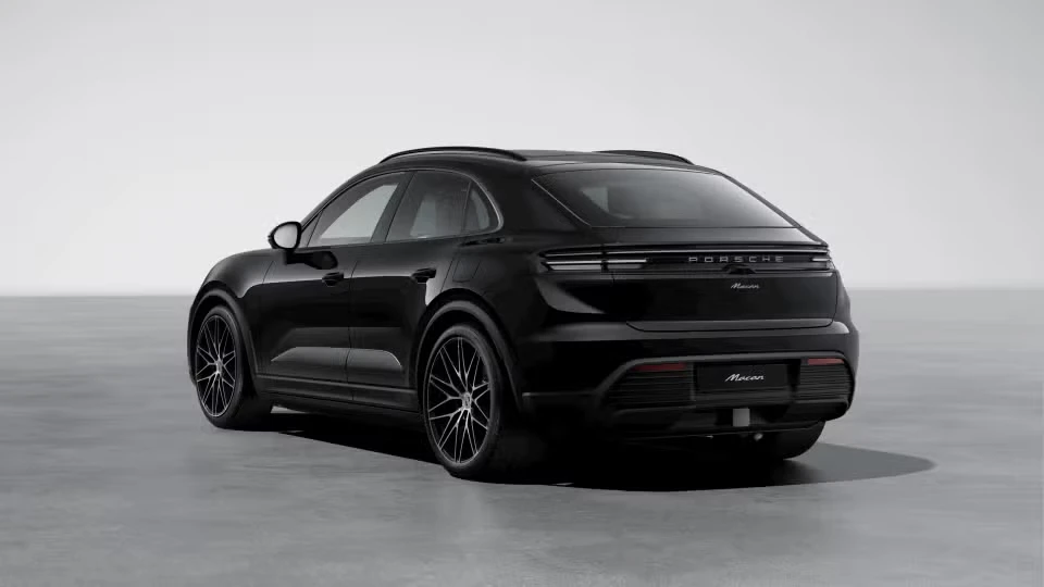 2026 Porsche Macan Electric - Image 19 of 30
