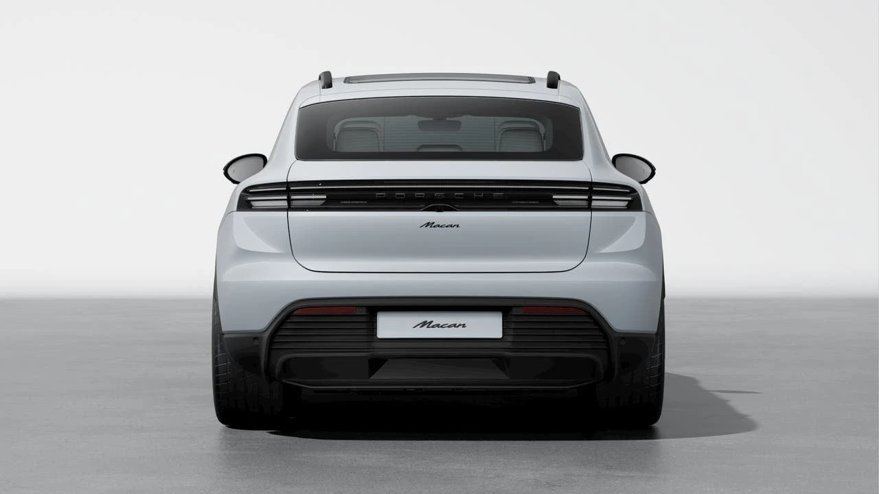 2026 Porsche Macan Electric - Image 7 of 10
