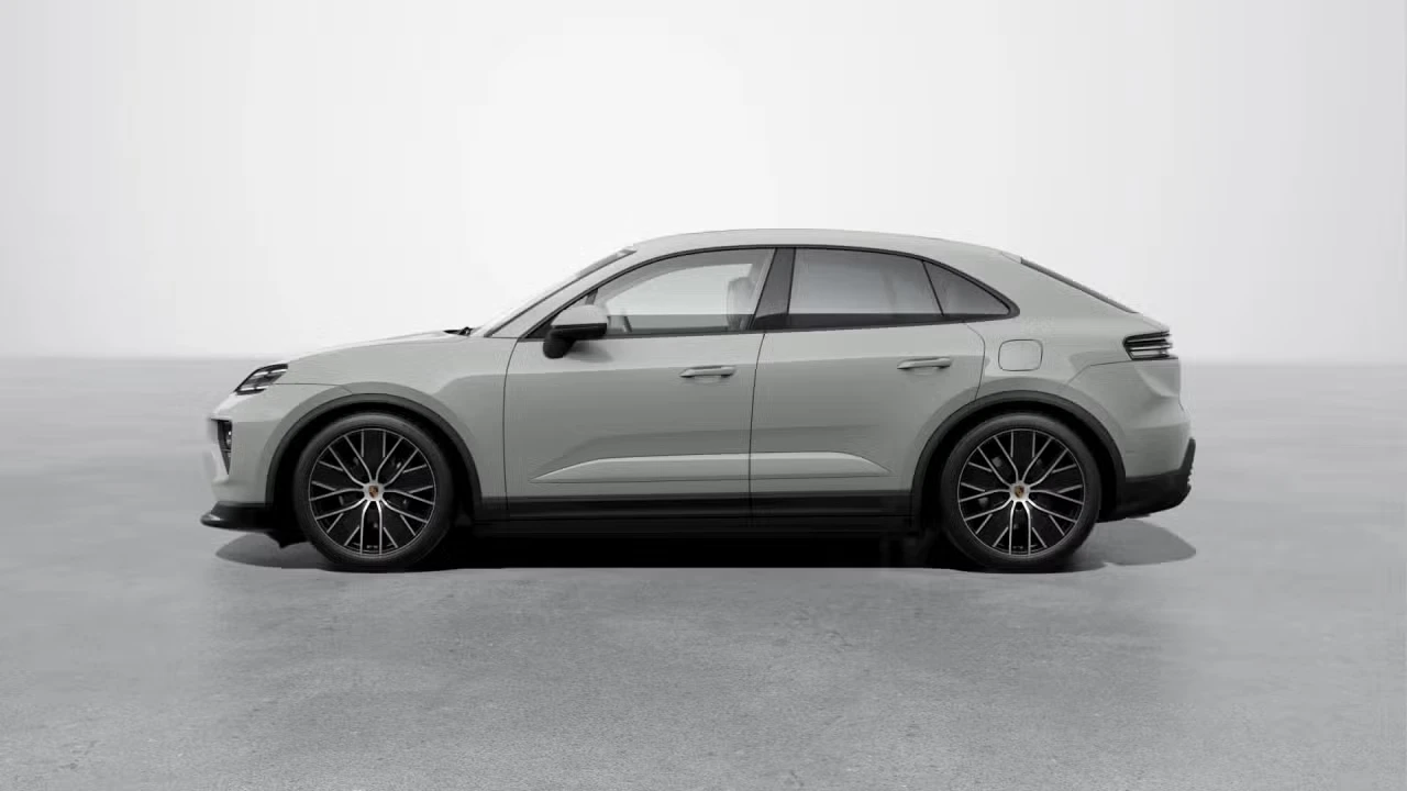2026 Porsche Macan Electric - Image 12 of 31