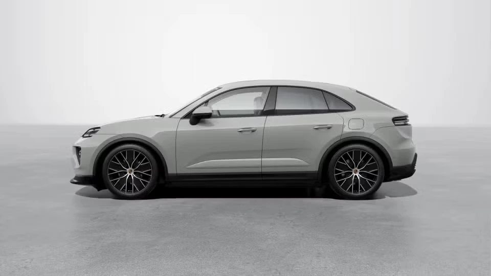 2026 Porsche Macan Electric - Image 11 of 31