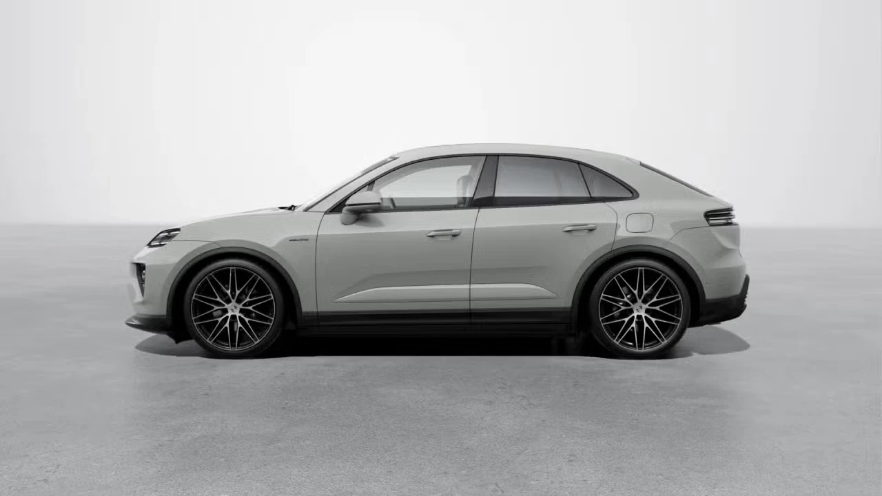 2026 Porsche Macan Electric - Image 12 of 30