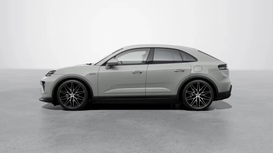 2026 Porsche Macan Electric - Image 11 of 30