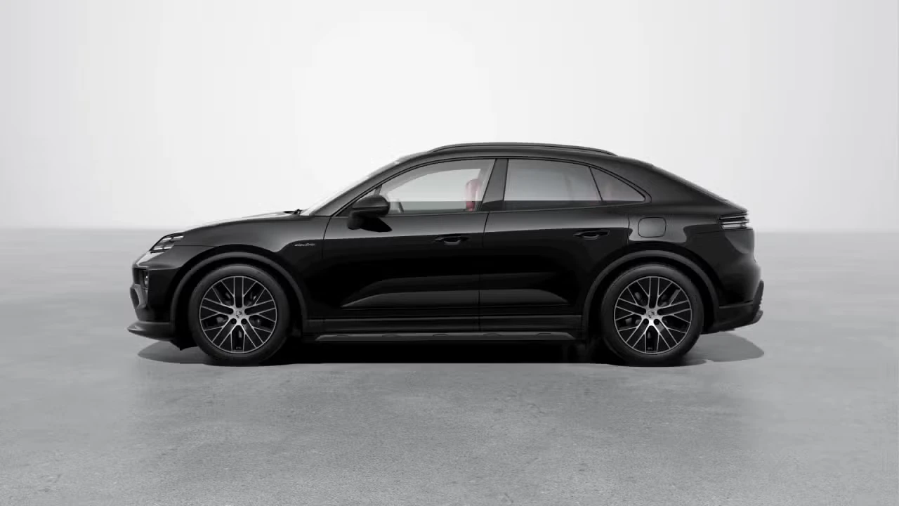 2026 Porsche Macan Electric - Image 12 of 30