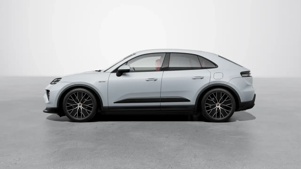 2026 Porsche Macan Electric - Image 16 of 30