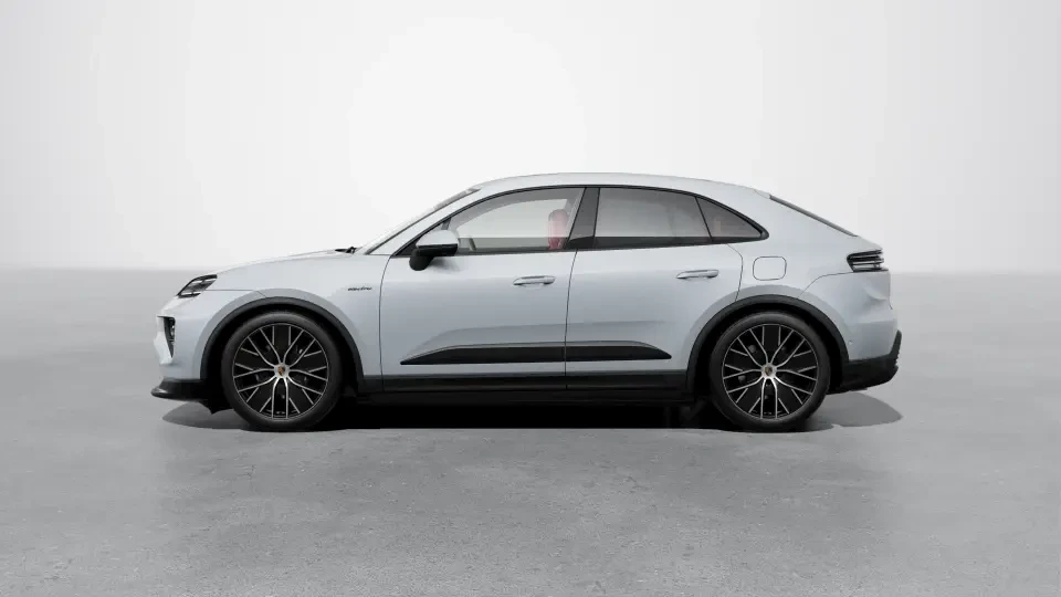 2026 Porsche Macan Electric - Image 15 of 30