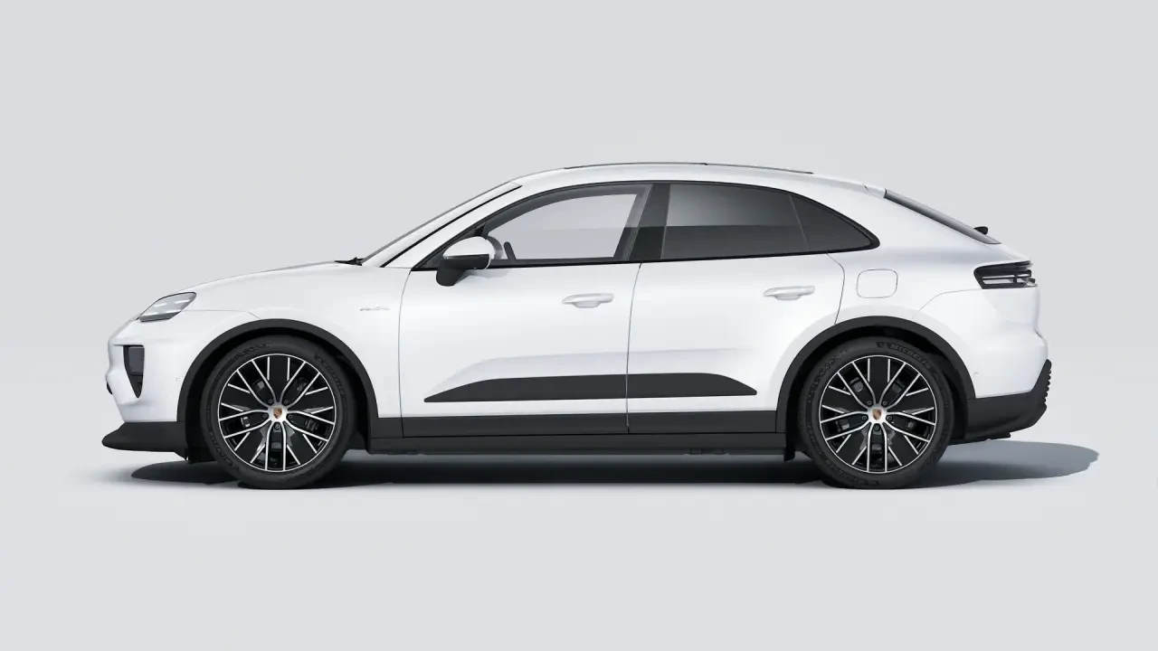 2026 Porsche Macan Electric - Image 16 of 31