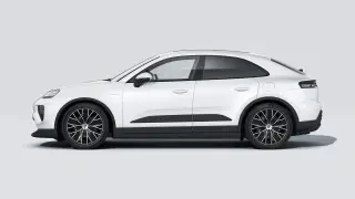 2026 Porsche Macan Electric - Image 13 of 31