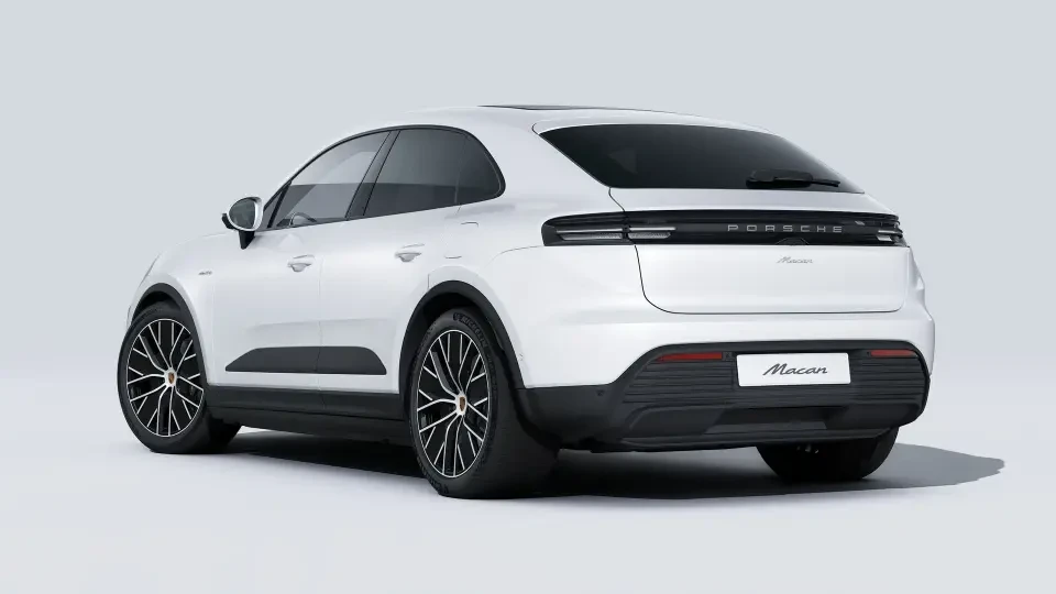 2026 Porsche Macan Electric - Image 23 of 31