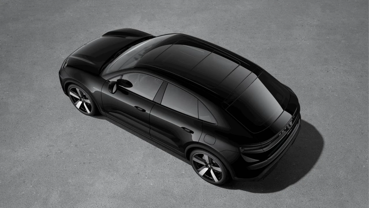 2026 Porsche Macan Electric - Image 4 of 10