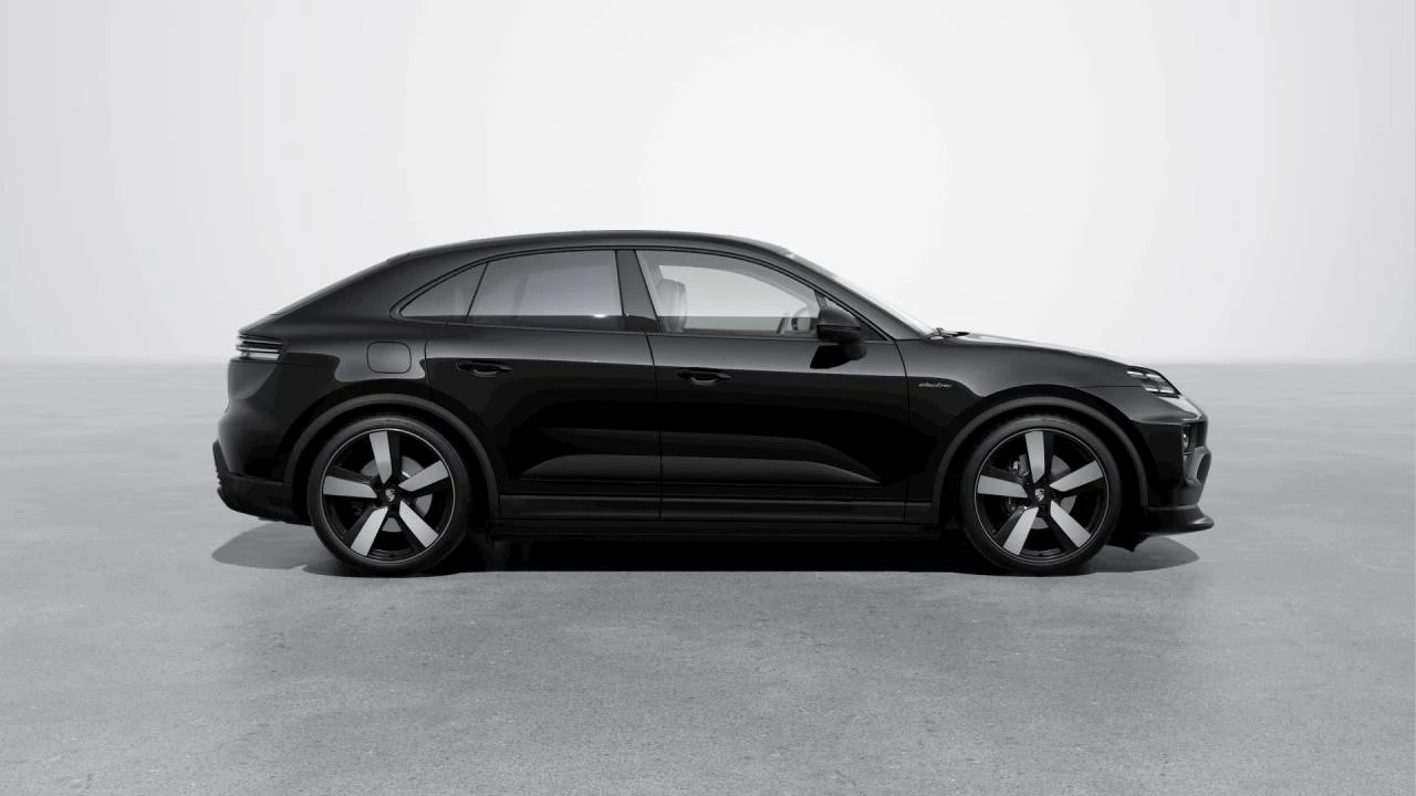 2026 Porsche Macan Electric - Image 6 of 10
