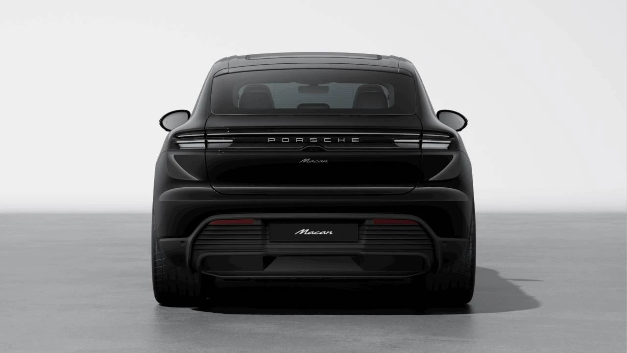 2026 Porsche Macan Electric - Image 7 of 10