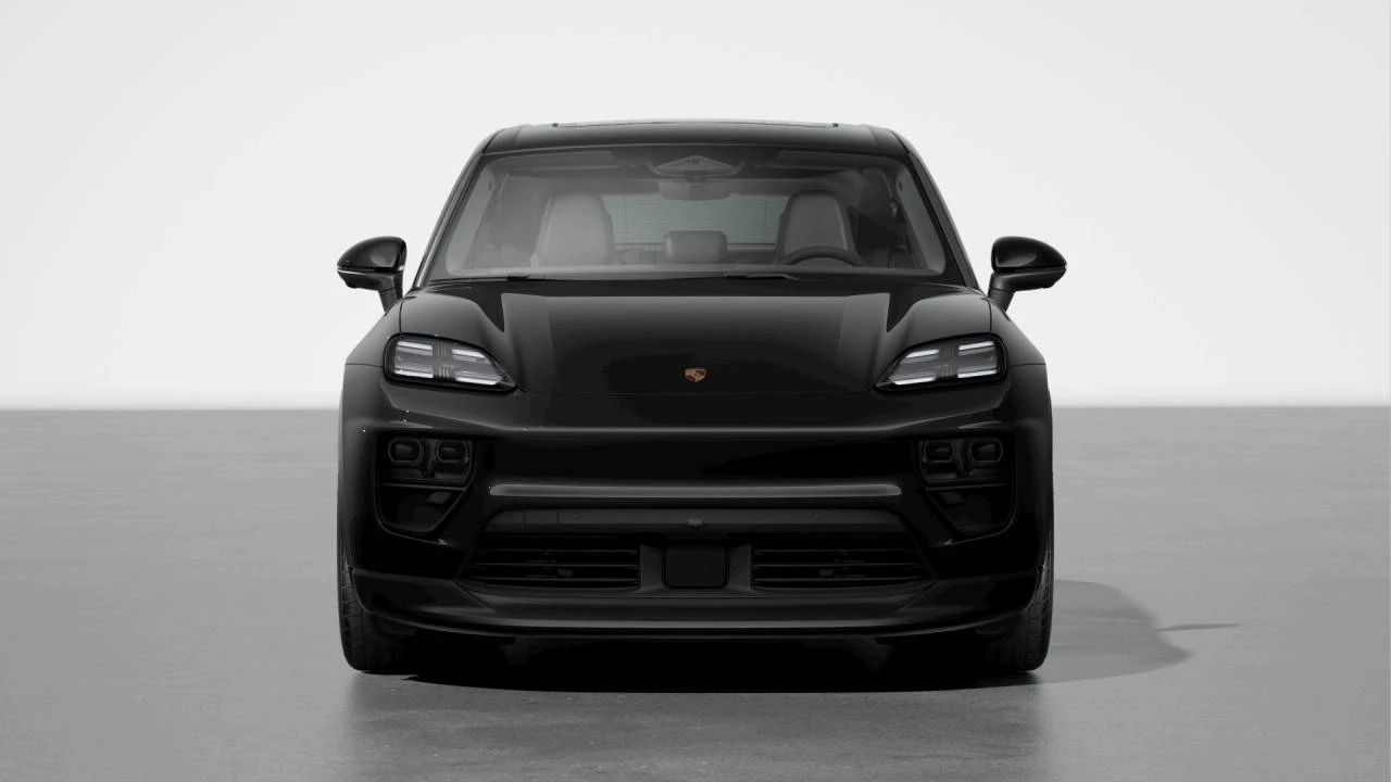 2026 Porsche Macan Electric - Image 8 of 10