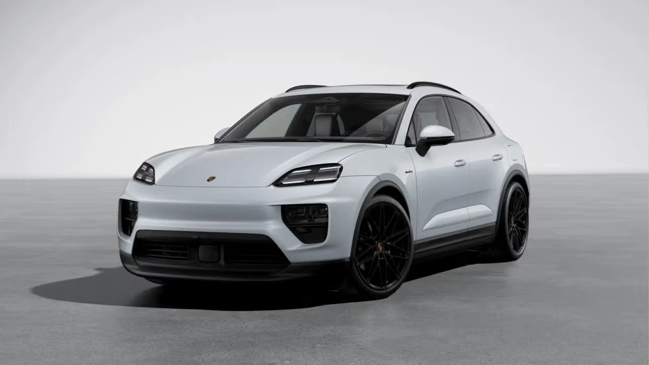 2026 Porsche Macan Electric - Image 4 of 30