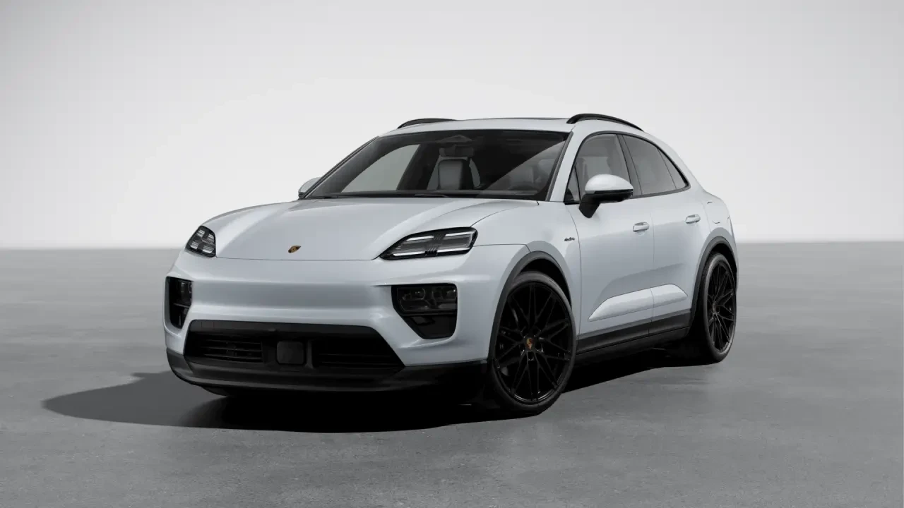2026 Porsche Macan Electric - Image 8 of 30