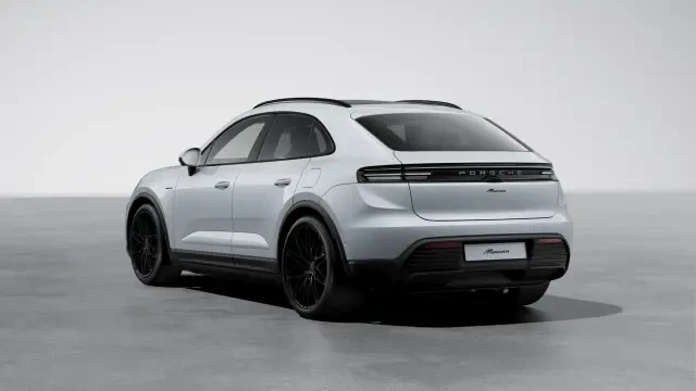2026 Porsche Macan Electric - Image 22 of 30