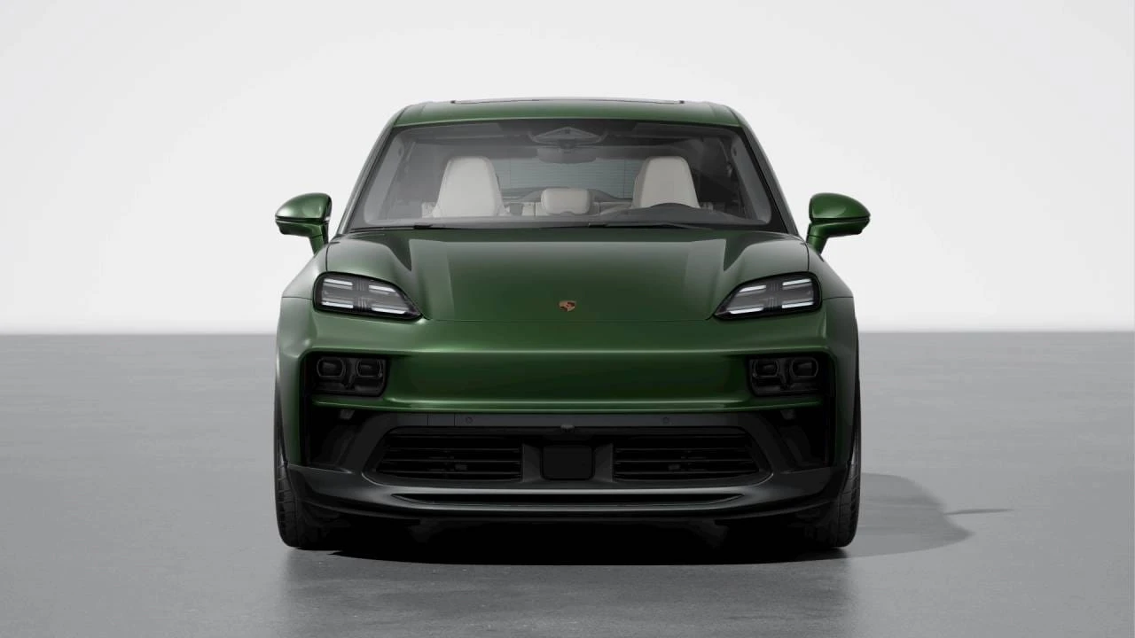 2026 Porsche Macan Electric - Image 8 of 10