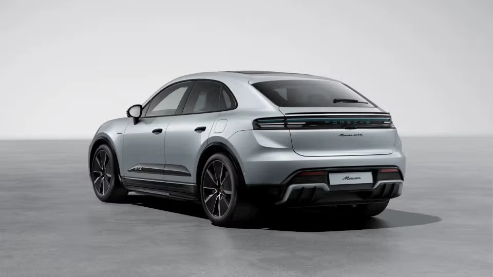 2026 Porsche Macan Electric - Image 19 of 30