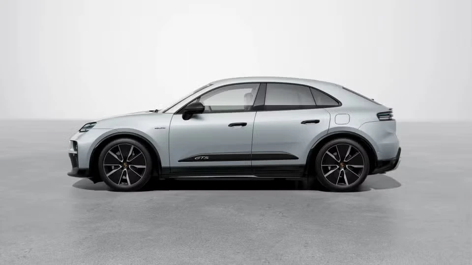 2026 Porsche Macan Electric - Image 11 of 30
