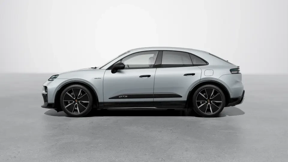 2026 Porsche Macan Electric - Image 15 of 30