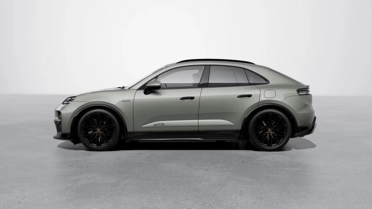 2026 Porsche Macan Electric - Image 12 of 30