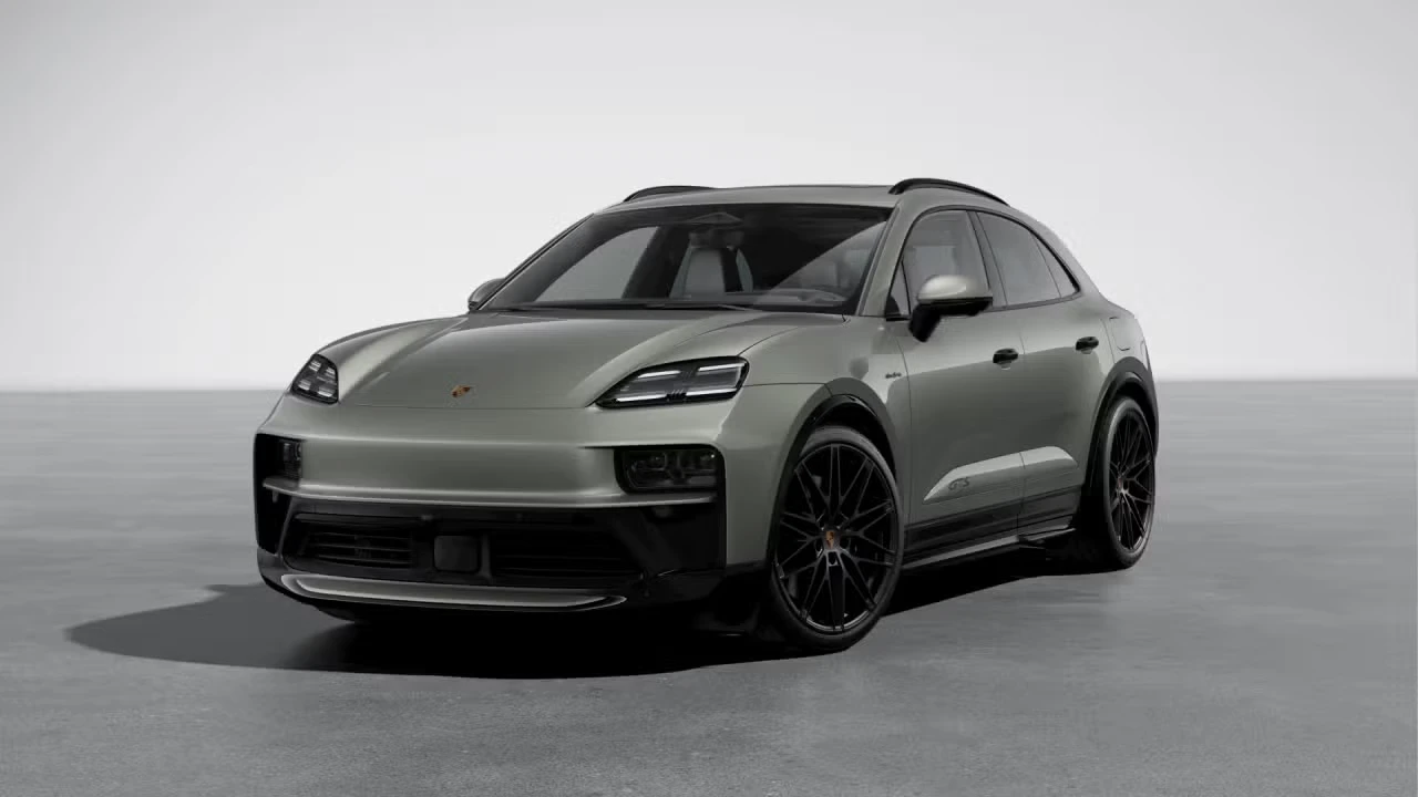 2026 Porsche Macan Electric - Image 4 of 30