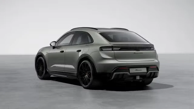 2026 Porsche Macan Electric - Image 18 of 30
