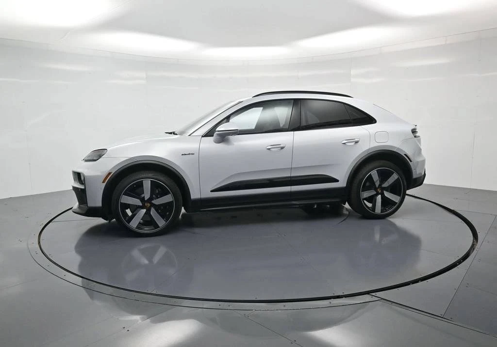 2026 Porsche Macan Electric - Image 2 of 4