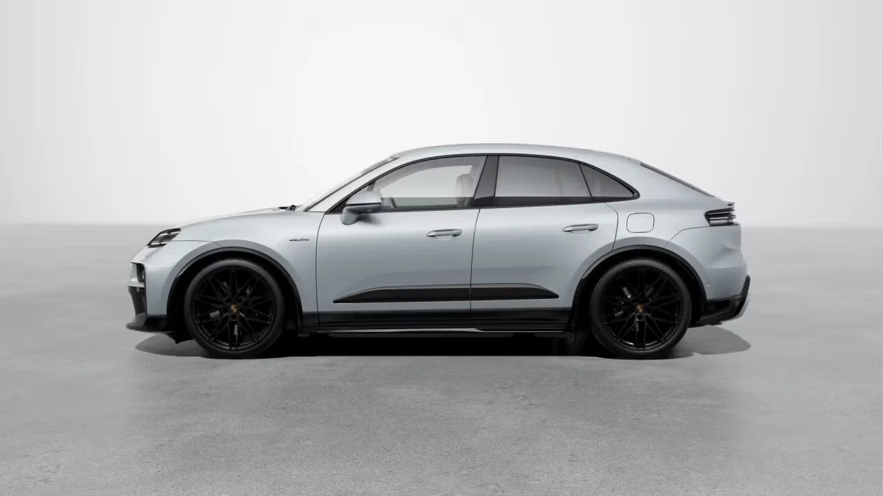 2026 Porsche Macan Electric - Image 12 of 30