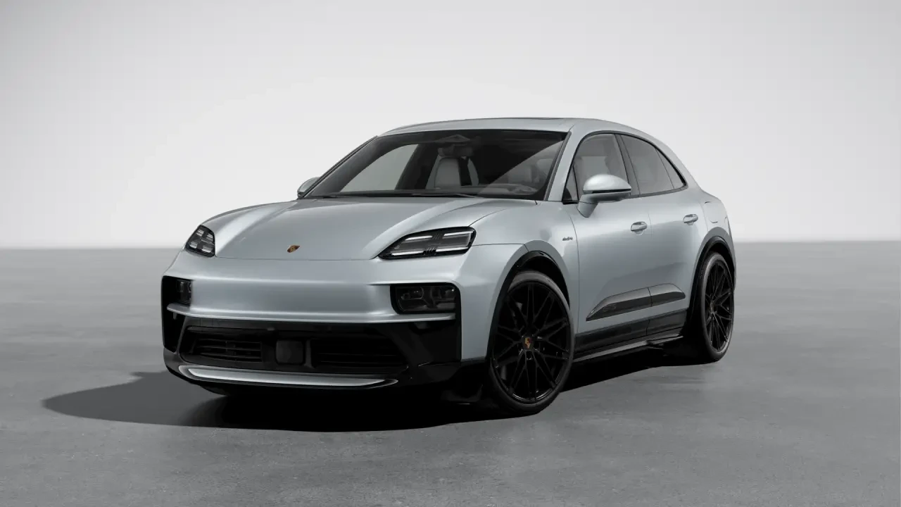 2026 Porsche Macan Electric - Image 8 of 30