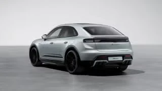 2026 Porsche Macan Electric - Image 17 of 30