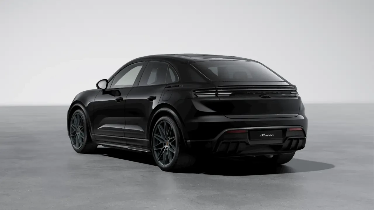 2026 Porsche Macan Electric - Image 24 of 30