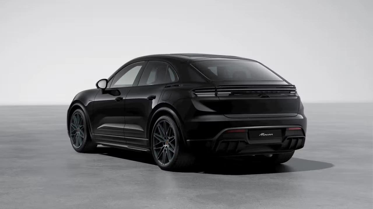 2026 Porsche Macan Electric - Image 20 of 30