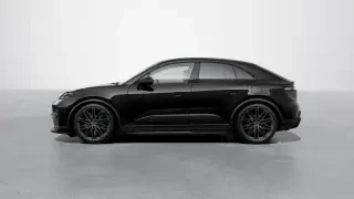 2026 Porsche Macan Electric - Image 13 of 30
