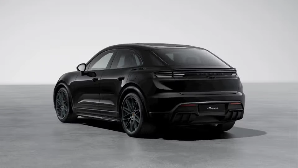 2026 Porsche Macan Electric - Image 19 of 30