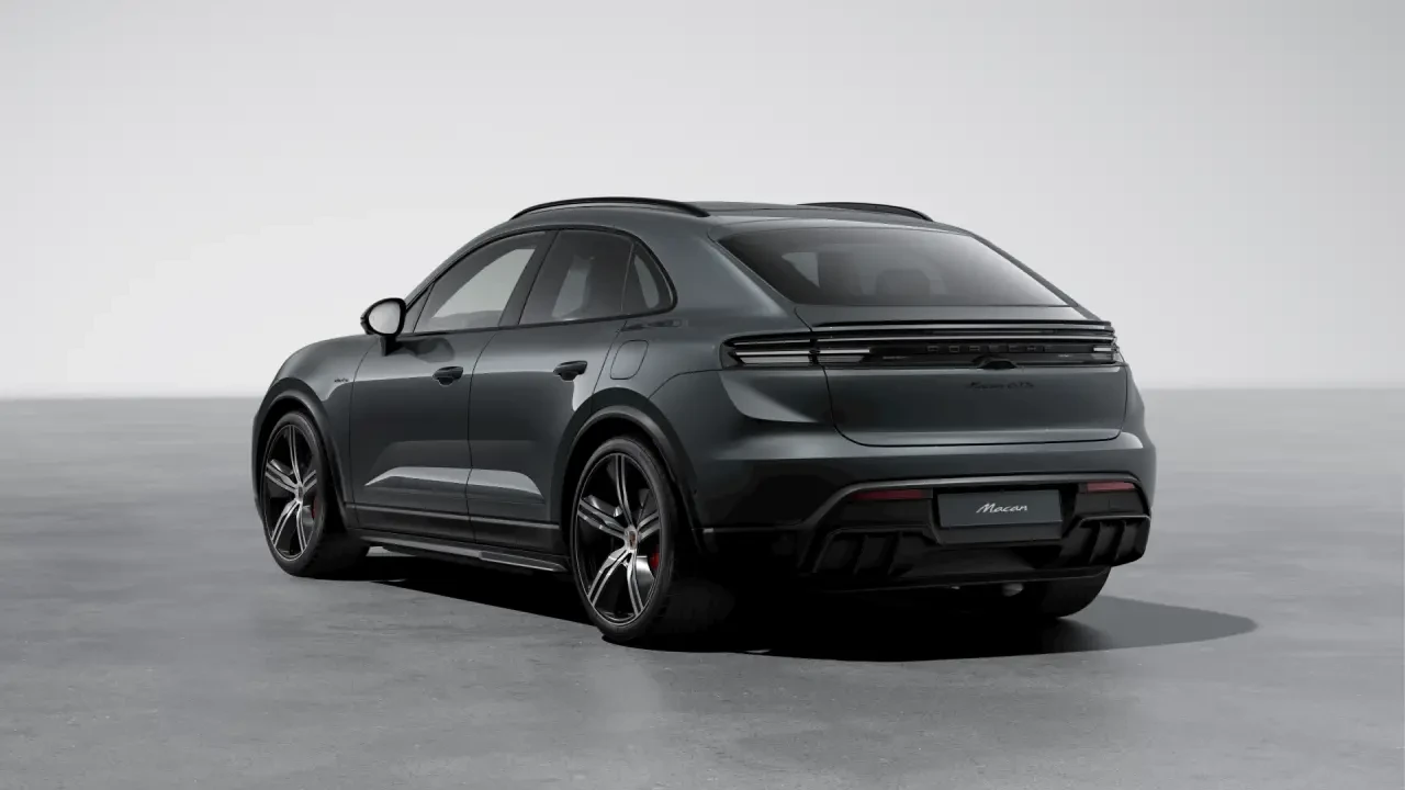 2026 Porsche Macan Electric - Image 24 of 31