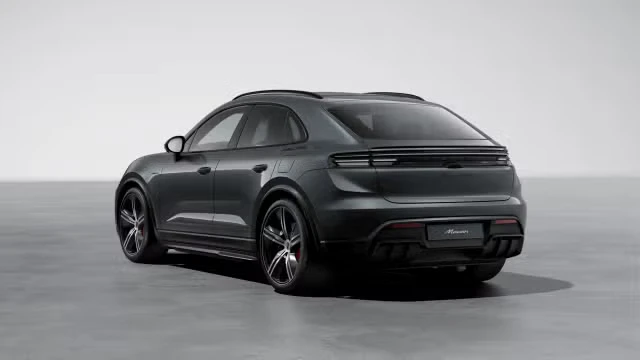 2026 Porsche Macan Electric - Image 18 of 31