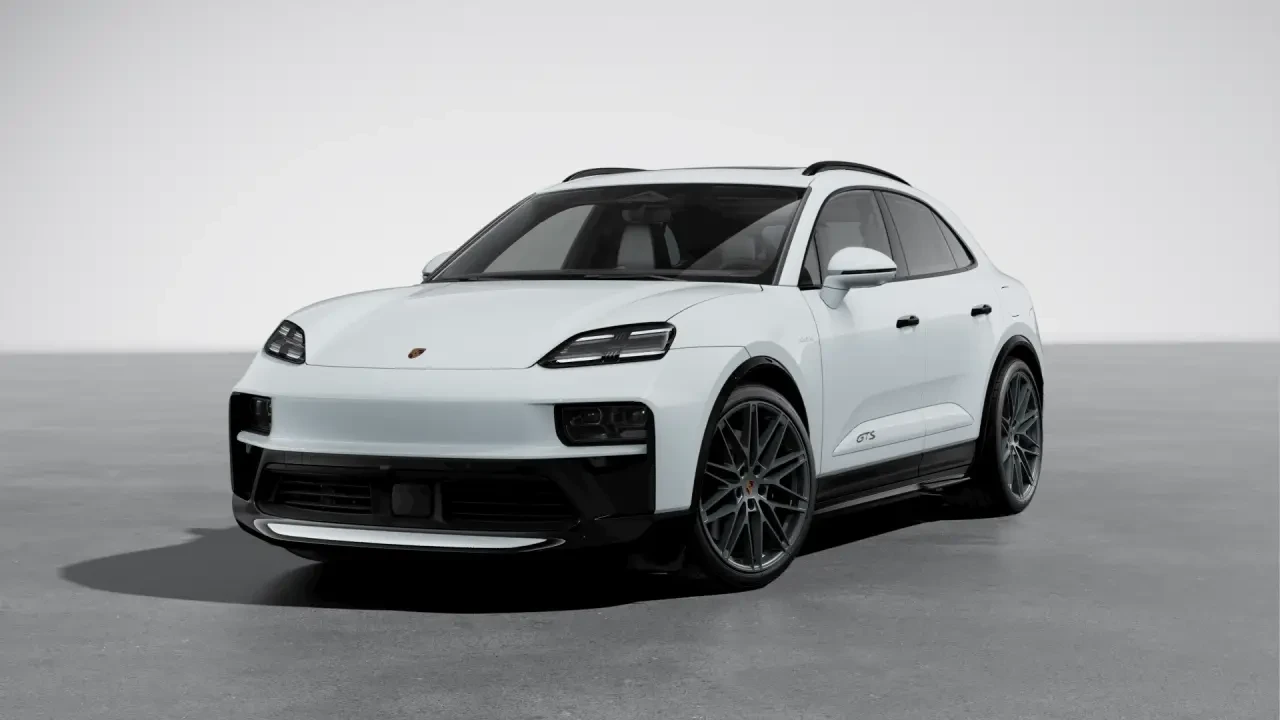 2026 Porsche Macan Electric - Image 8 of 30