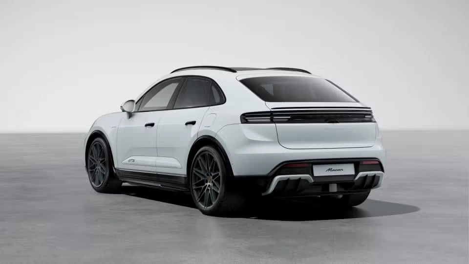 2026 Porsche Macan Electric - Image 19 of 30