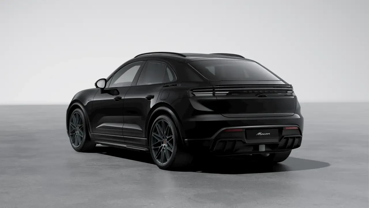 2026 Porsche Macan Electric - Image 24 of 30