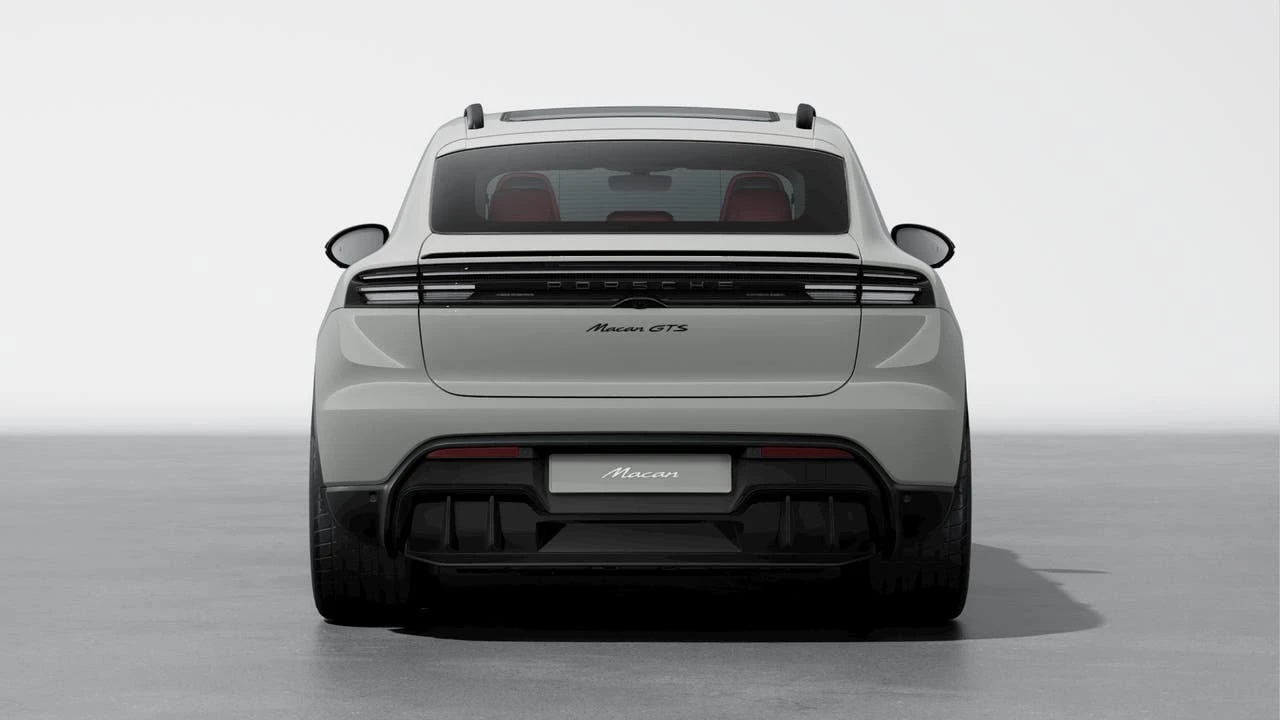 2026 Porsche Macan Electric - Image 7 of 10