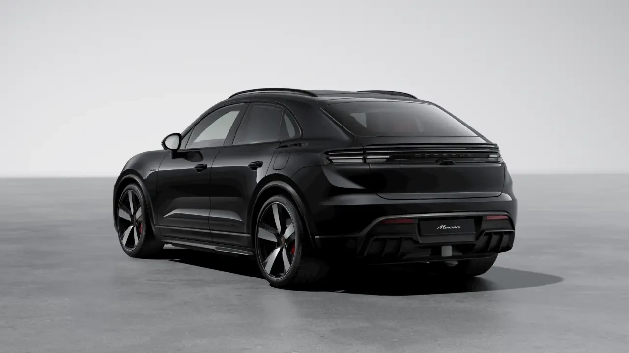2026 Porsche Macan Electric - Image 24 of 31