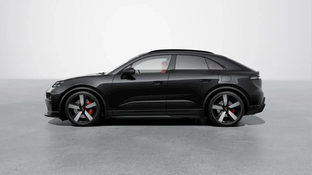 2026 Porsche Macan Electric - Image 16 of 31