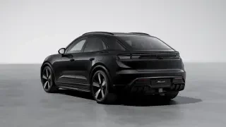 2026 Porsche Macan Electric - Image 21 of 31