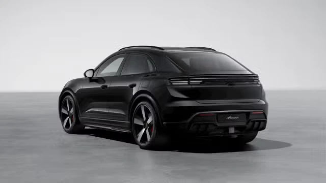 2026 Porsche Macan Electric - Image 18 of 31