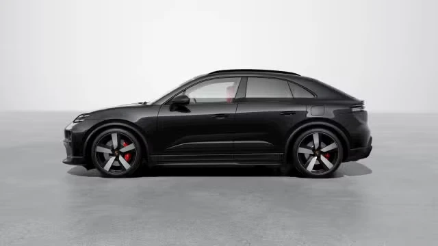 2026 Porsche Macan Electric - Image 10 of 31
