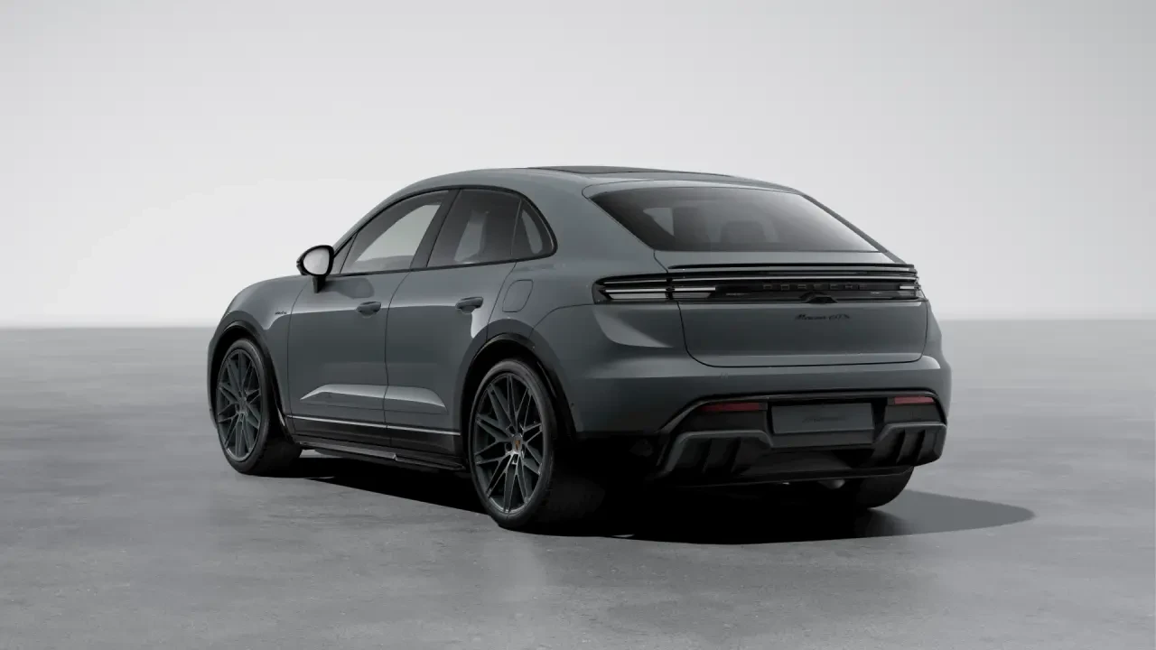 2026 Porsche Macan Electric - Image 24 of 31