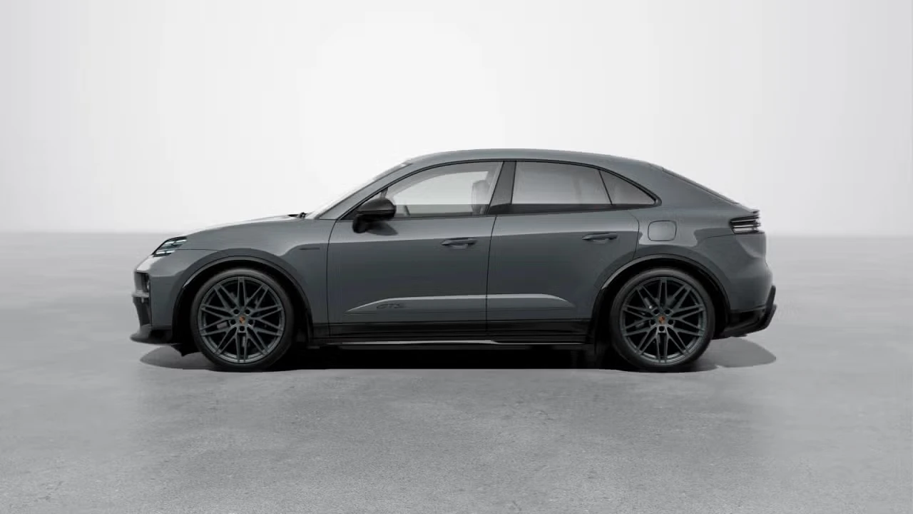 2026 Porsche Macan Electric - Image 12 of 31