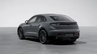 2026 Porsche Macan Electric - Image 17 of 31