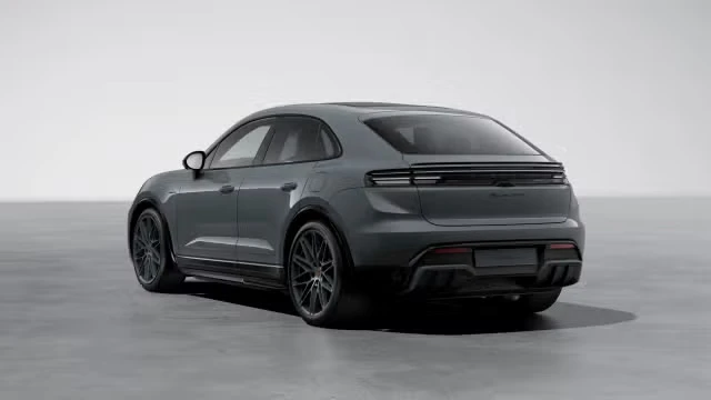 2026 Porsche Macan Electric - Image 18 of 31