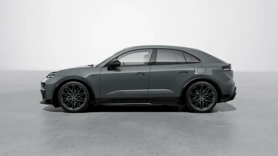 2026 Porsche Macan Electric - Image 15 of 31